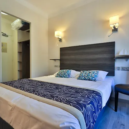 Cayrons & St Paul De Hotel